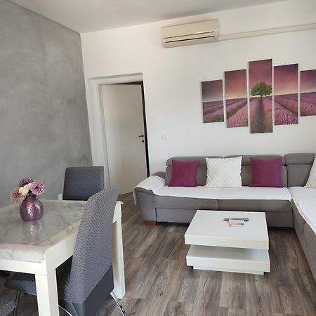 Apartman Kiara Kaštela Екстериор снимка